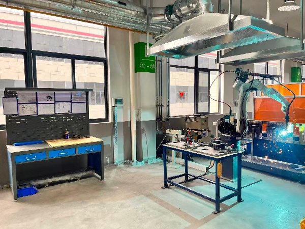 Welding(图14) Welding(图14)